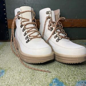Teva White Leather Hiking Boots with Tan Platform Sole